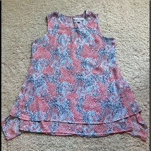 Womens sleeveless top